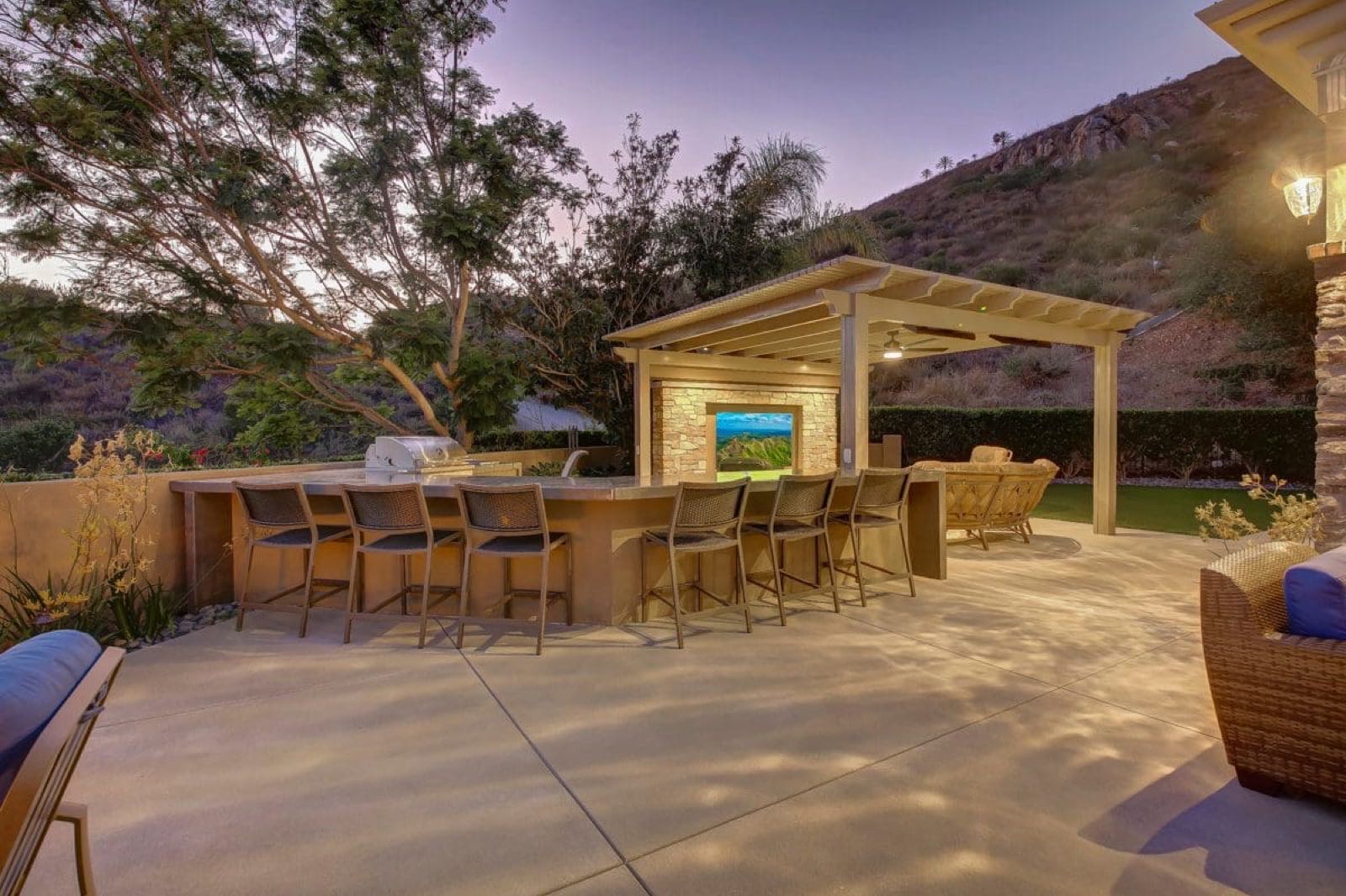 Outdoor Kitchens & BBQ Islands — Outdoor Kitchens project in San Diego, CA